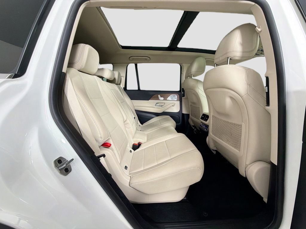 Used 2022 Mercedes-Benz GLS 450 4MATIC image 30