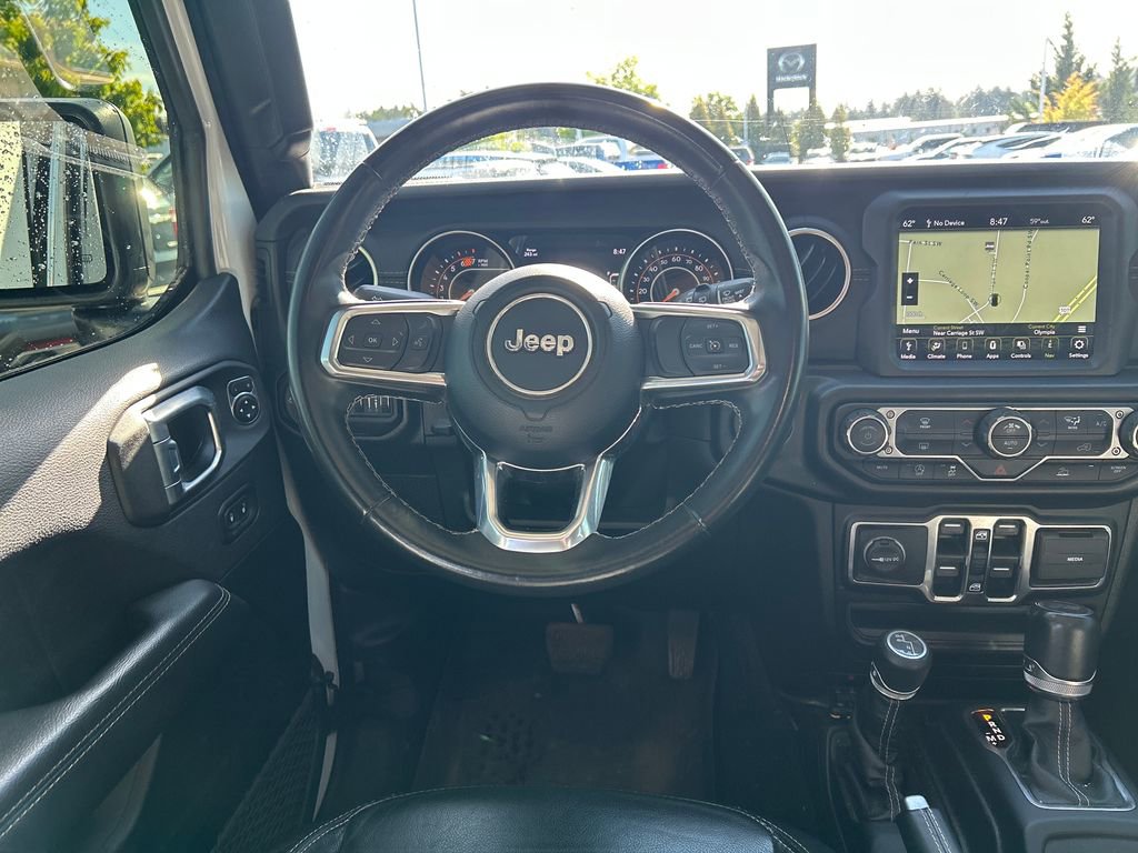 Used 2022 Jeep Wrangler Unlimited Sahara AWD/4WD image 23