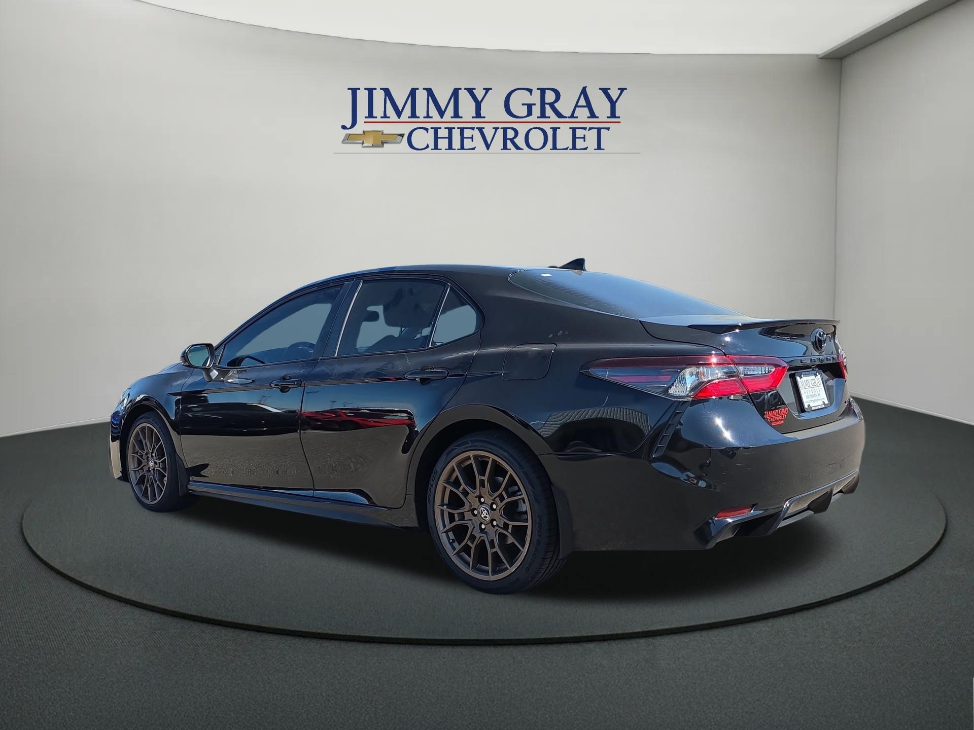 Used 2023 Toyota Camry SE w/ Convenience Package FWD image 3