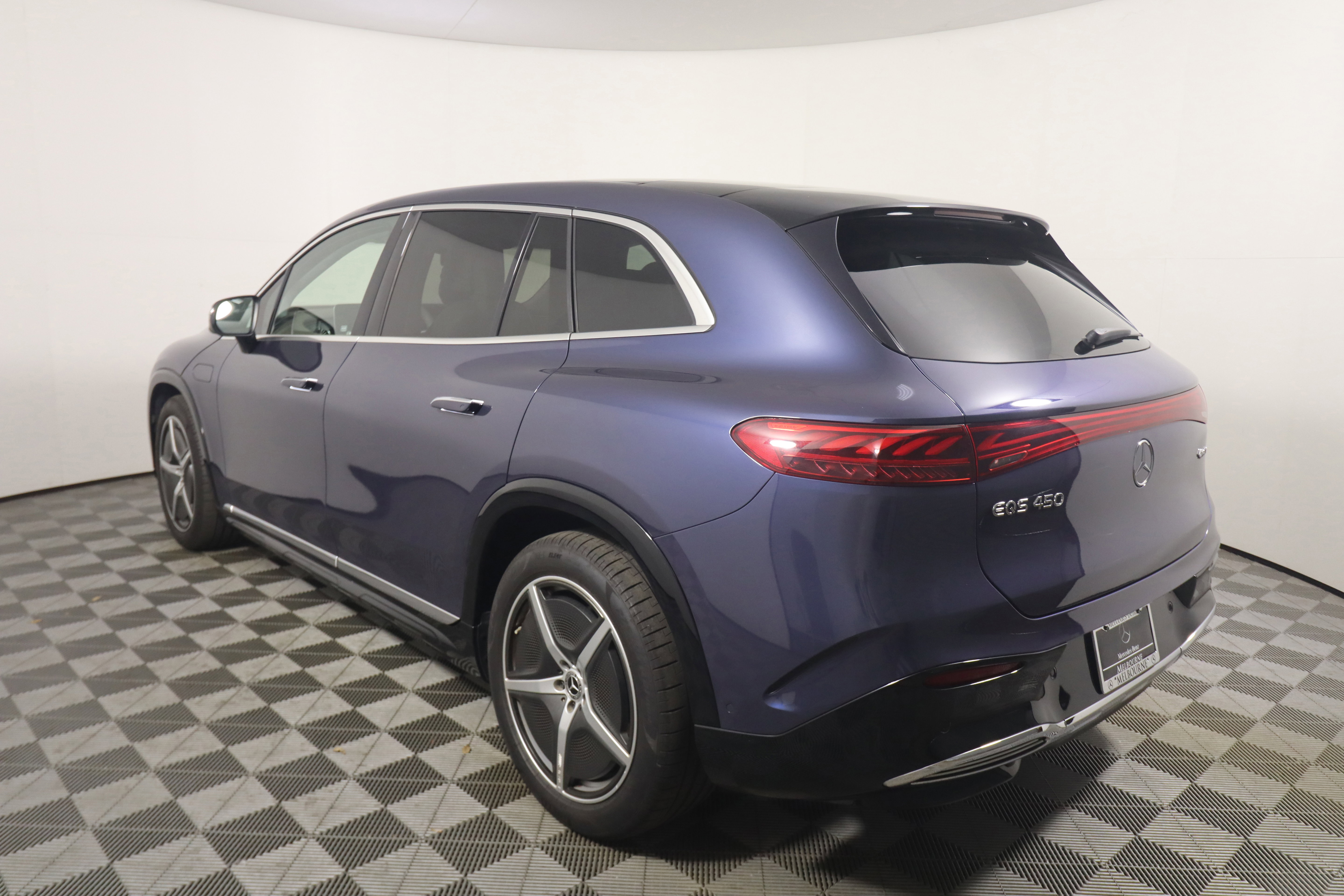 Certified 2023 Mercedes-Benz EQS 450+ 4MATIC SUV w/ Pinnacle Trim Package image 3