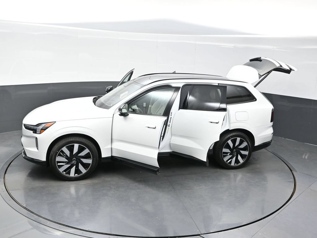 New 2026 Volvo EX90 Plus AWD/4WD image 40