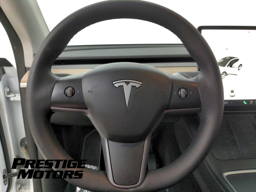 Used 2021 Tesla Model Y Long Range AWD/4WD image 20