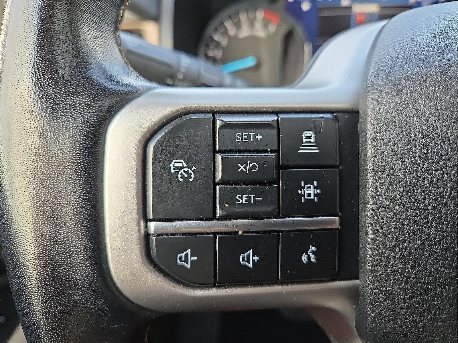 Used 2024 Ford Expedition Limited AWD/4WD image 20