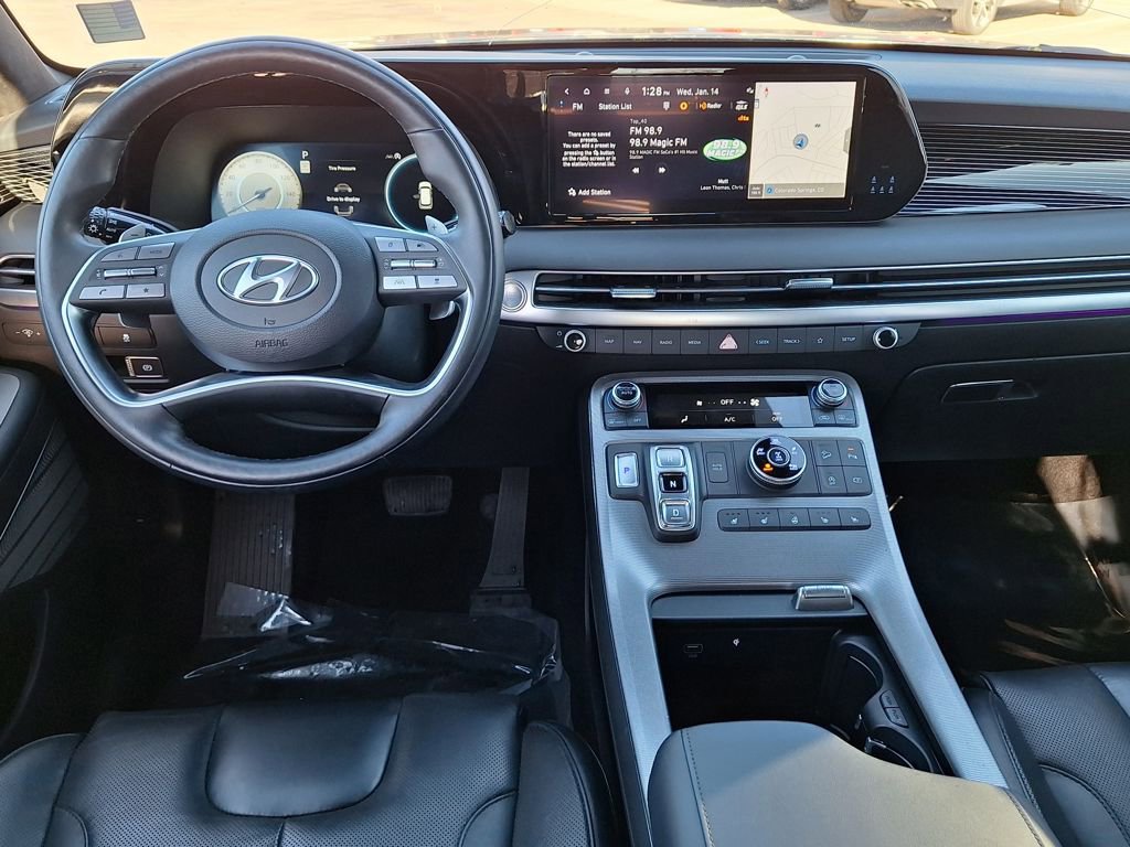 Used 2023 Hyundai Palisade Calligraphy image 16