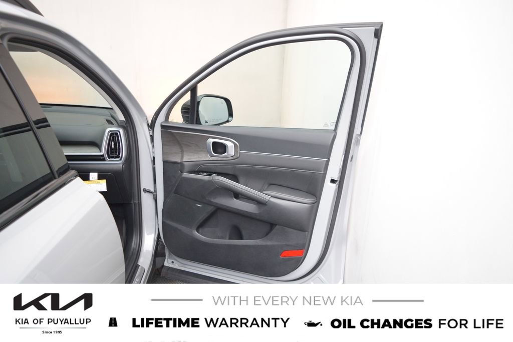 New 2026 Kia Sorento SX image 15
