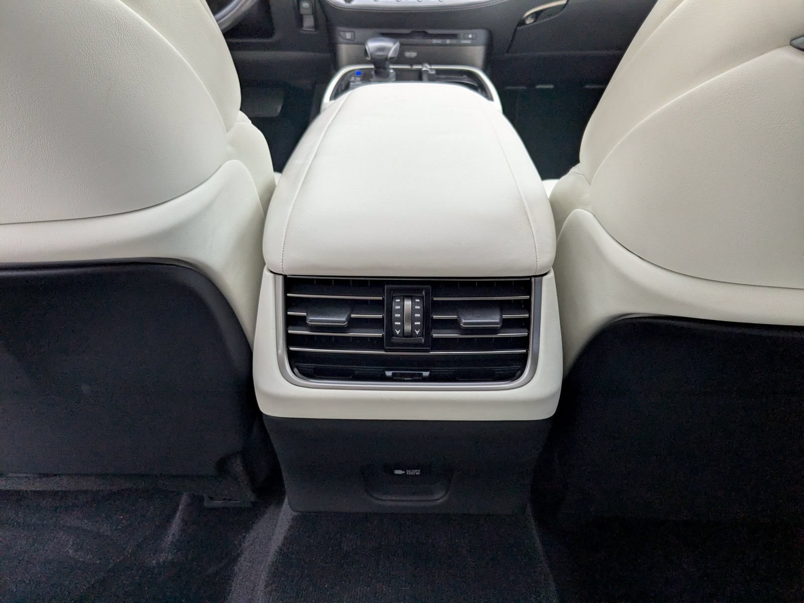 Certified 2022 Lexus LS 500h AWD w/ Luxury Package image 20