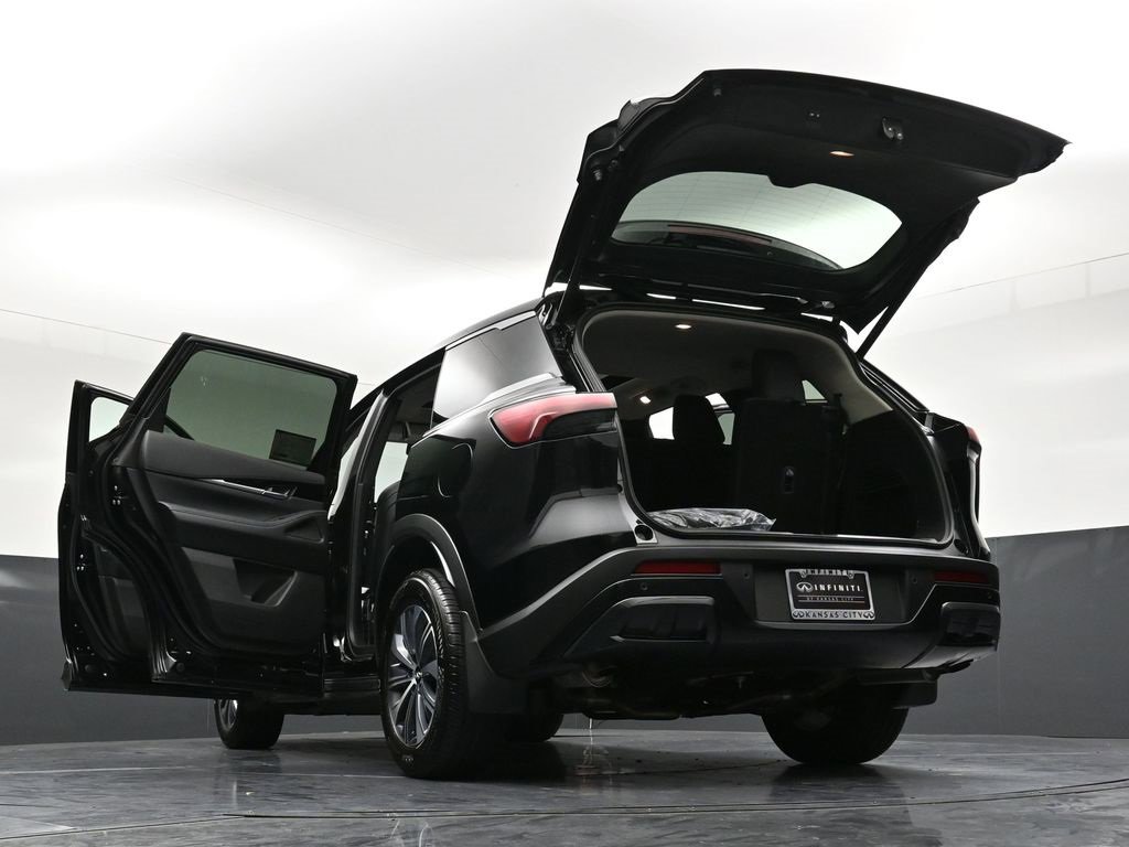 Certified 2025 INFINITI QX60 Pure image 40