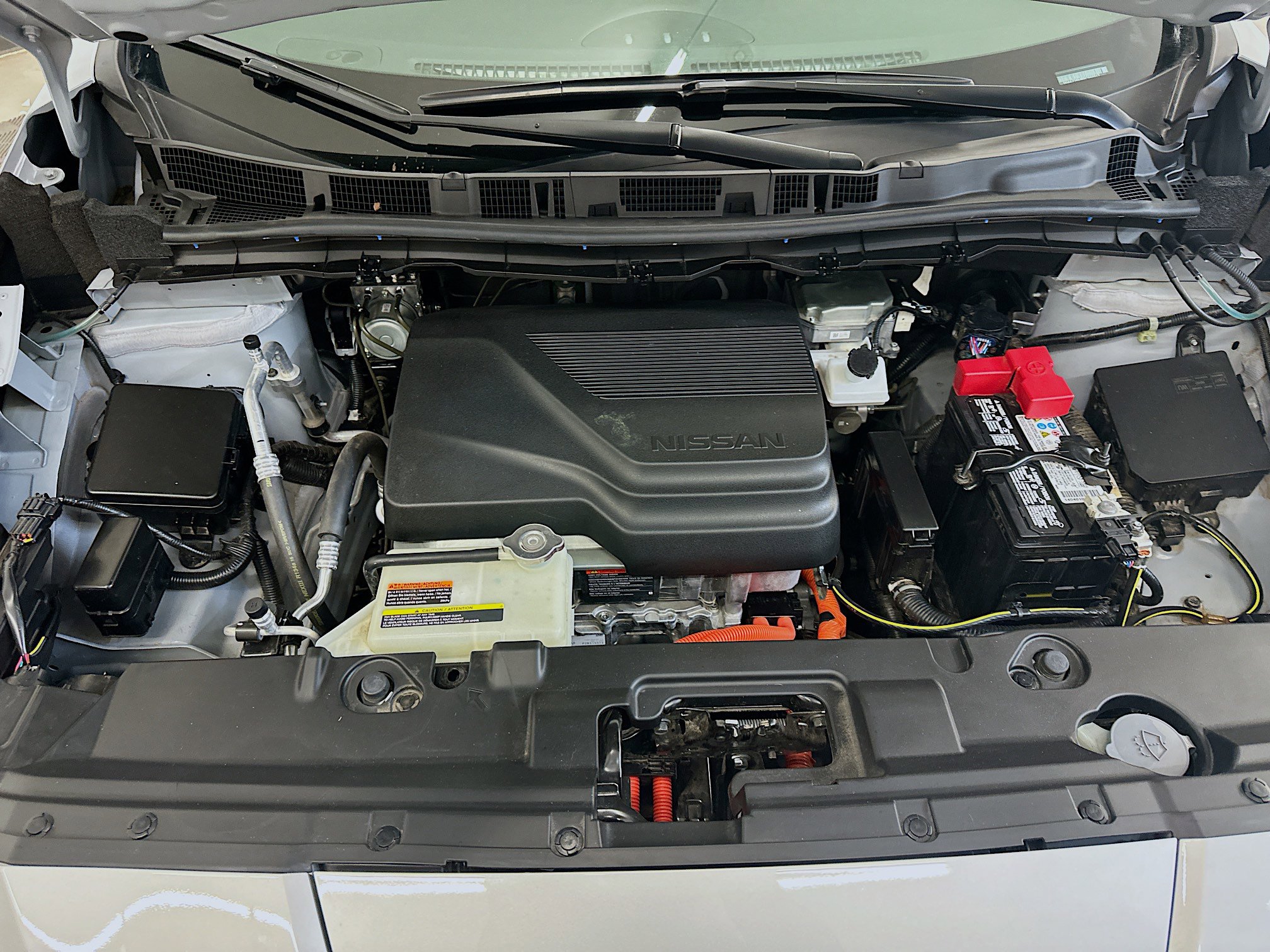 Used 2024 Nissan Leaf S image 33