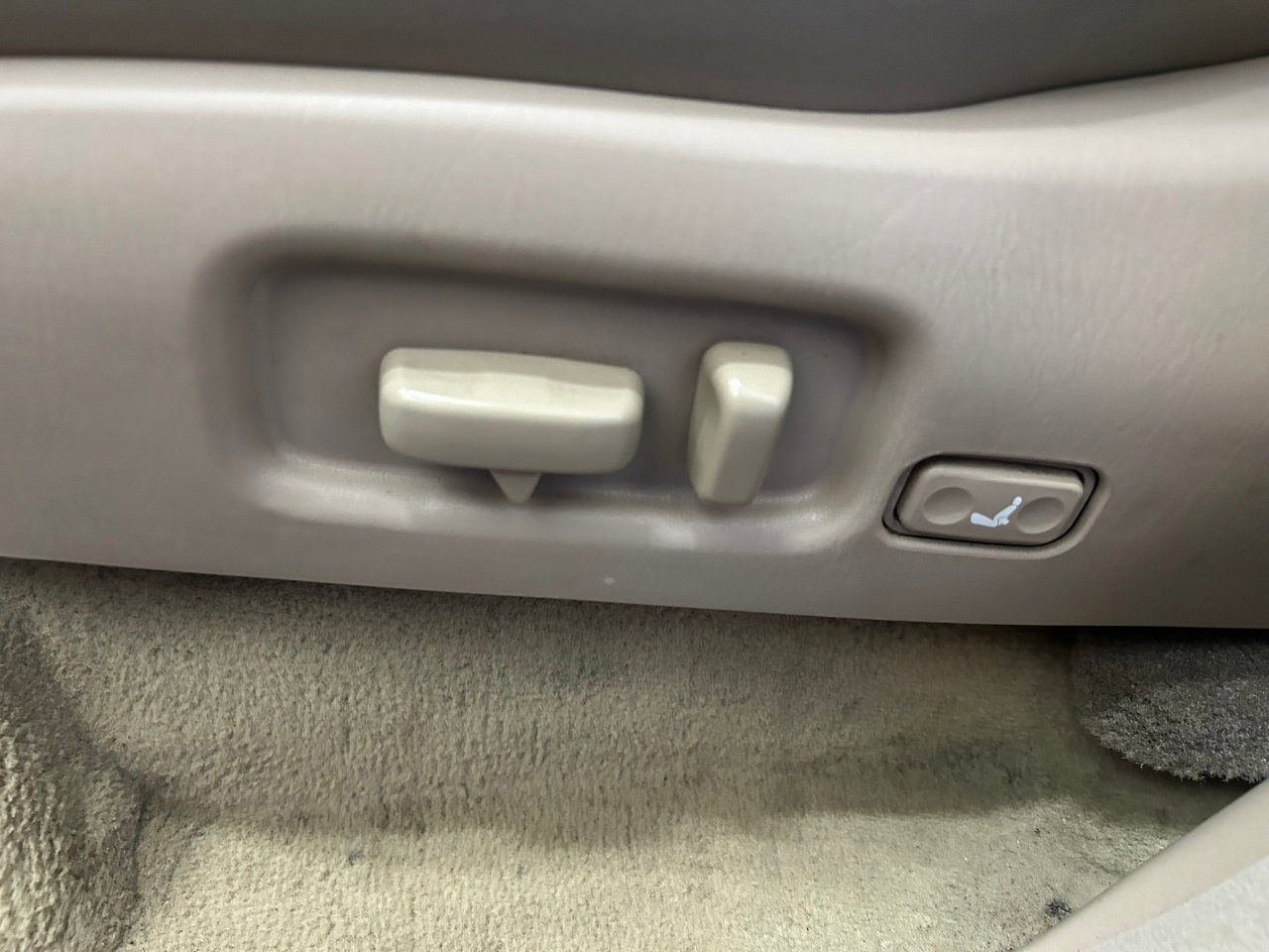 Used 1998 Lexus LX 470 4WD image 11