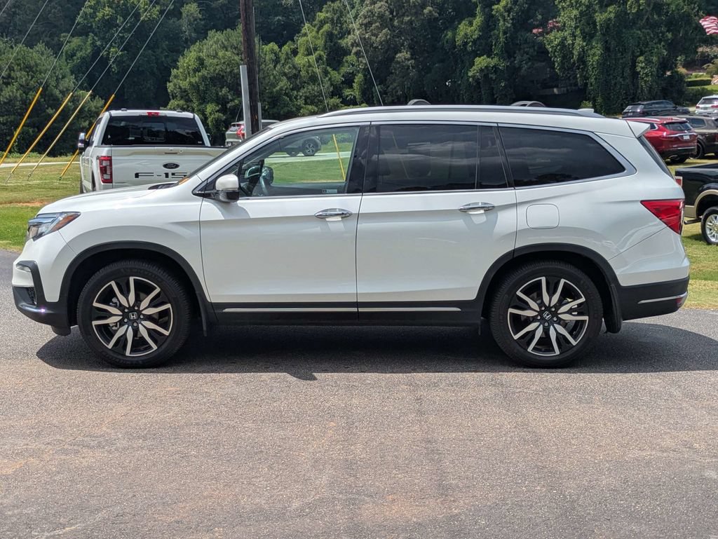 Used 2021 Honda Pilot Touring image 3