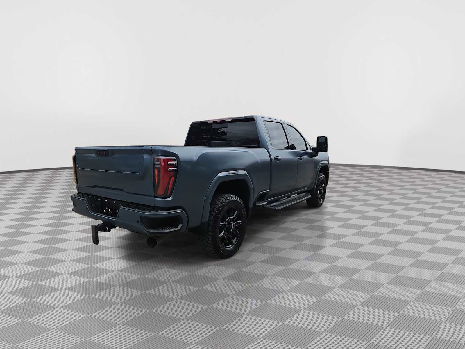 Certified 2024 GMC Sierra 2500 AT4 w/ AT4 Preferred Package image 8