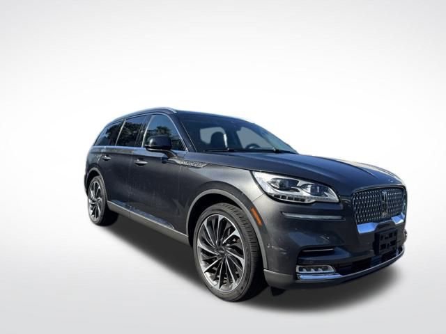 Used 2020 Lincoln Aviator Reserve w/ Equipment Group 202A image 3