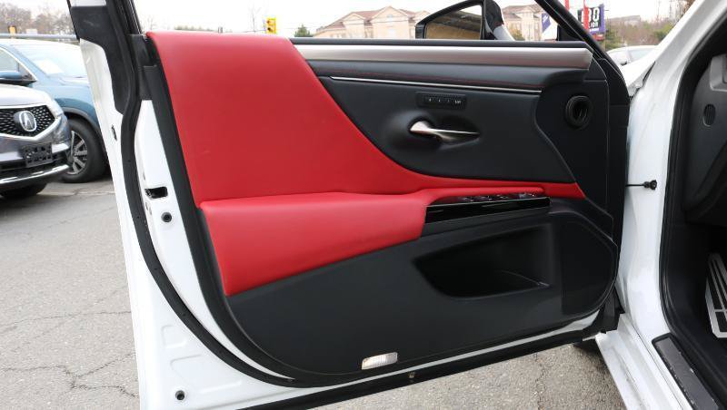 Used 2022 Lexus ES 350 F Sport w/ Accessory Package FWD image 10
