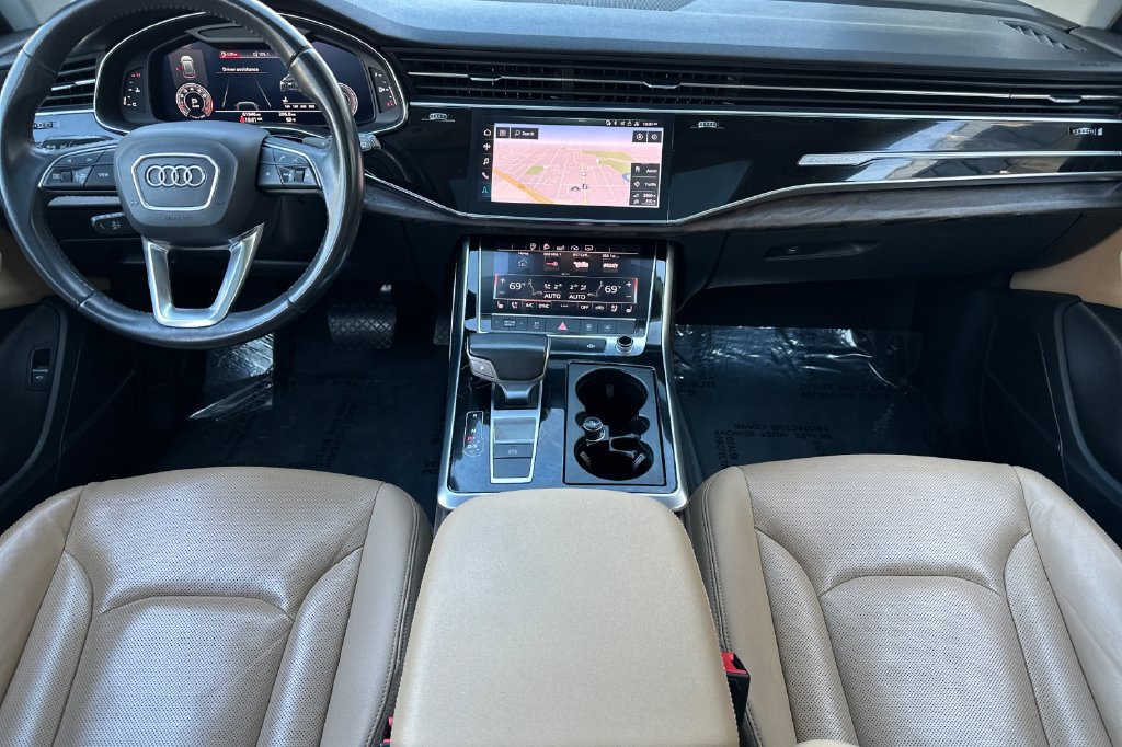 Used 2019 Audi Q8 Premium Plus w/ Premium Plus AWD/4WD image 5