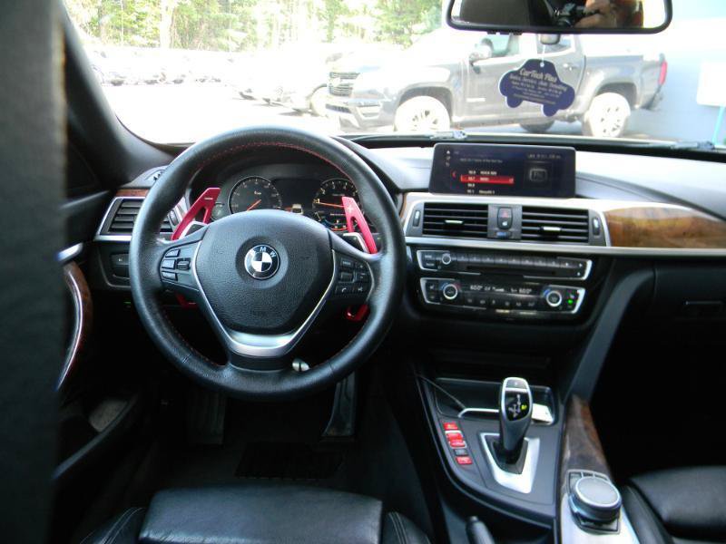 Used 2018 BMW 330i Gran Turismo xDrive AWD/4WD image 17