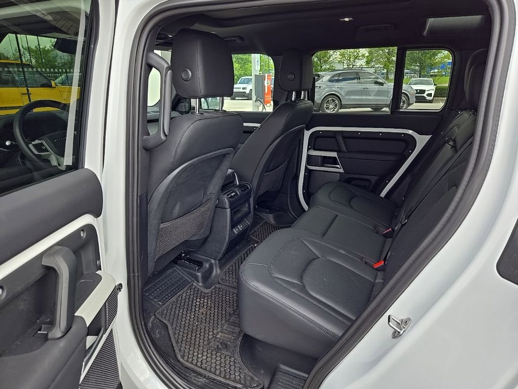 Used 2024 Land Rover Defender 110 S AWD/4WD image 17