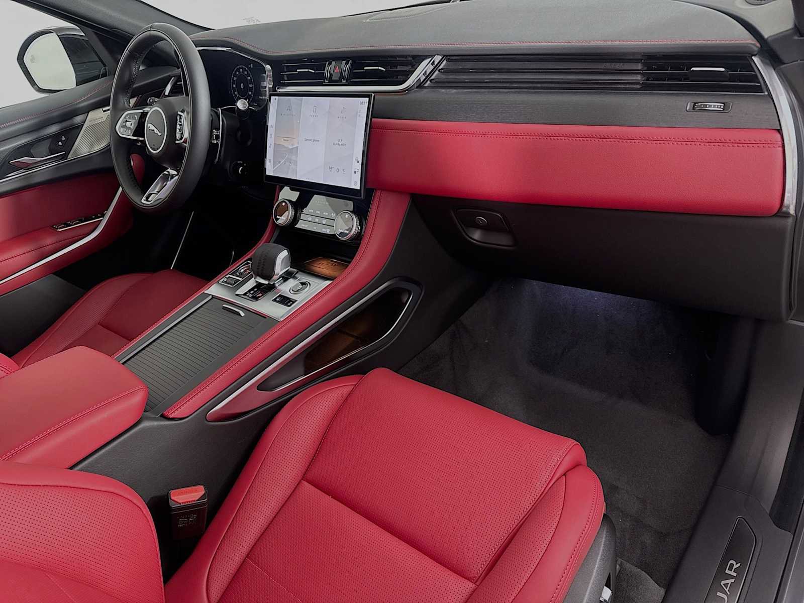 New 2025 Jaguar F-PACE R-Dynamic S image 29