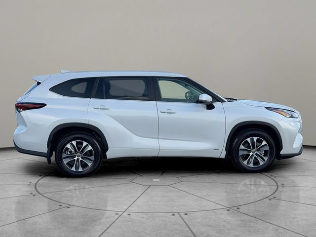 Certified 2026 Toyota Highlander XLE AWD/4WD image 7