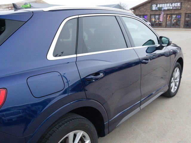 Used 2023 Audi Q3 2.0T Premium image 9