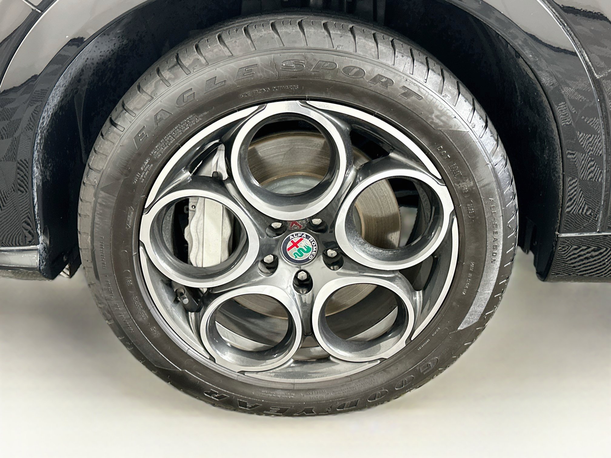 Used 2024 Alfa Romeo Tonale Ti w/ Active Assist Package AWD/4WD image 11