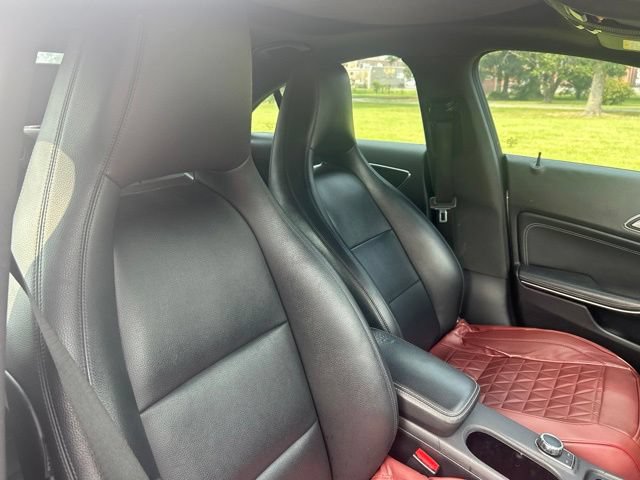 Used 2014 Mercedes-Benz CLA 250 image 26