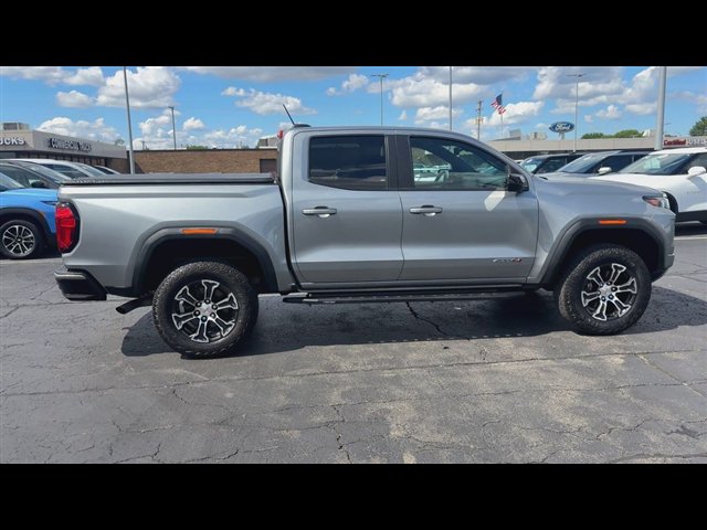 Used 2023 GMC Canyon AT4 w/ AT4 Premium Package AWD/4WD image 9