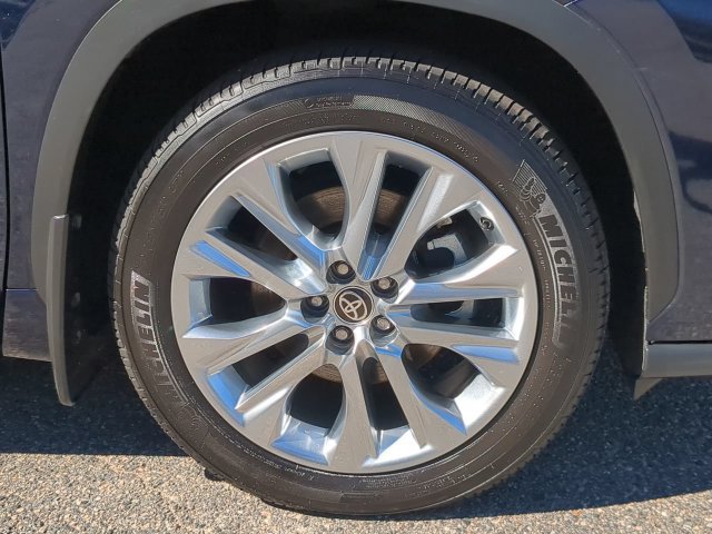 Used 2020 Toyota Highlander Limited AWD/4WD image 10