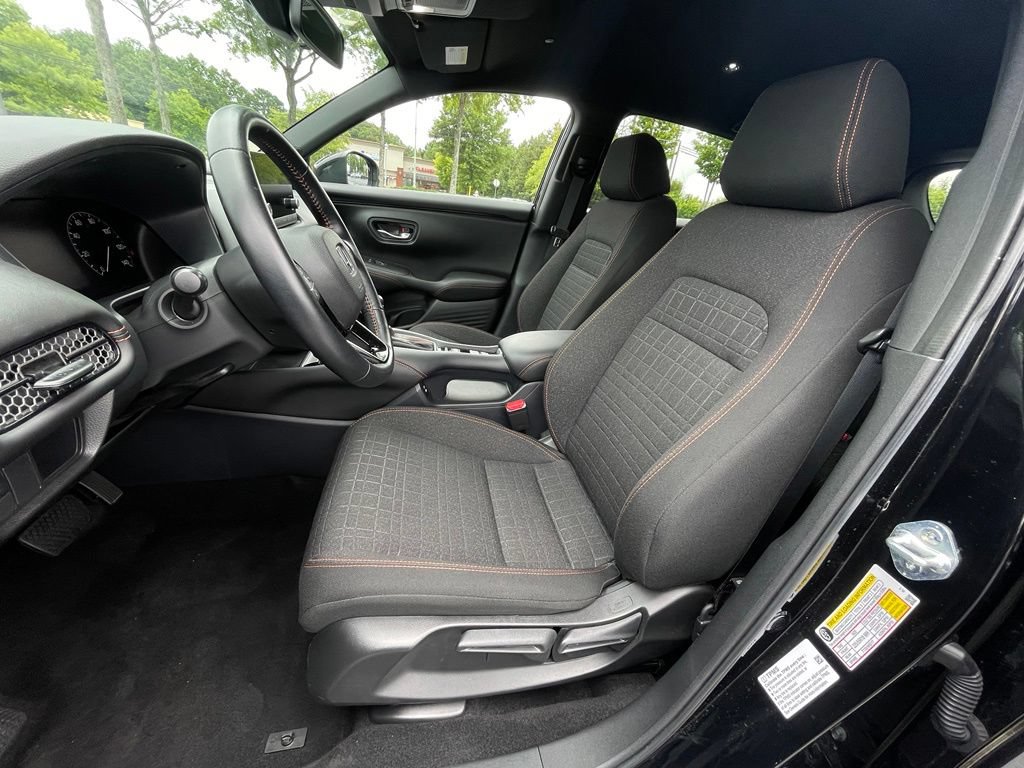 Used 2025 Honda HR-V Sport image 26