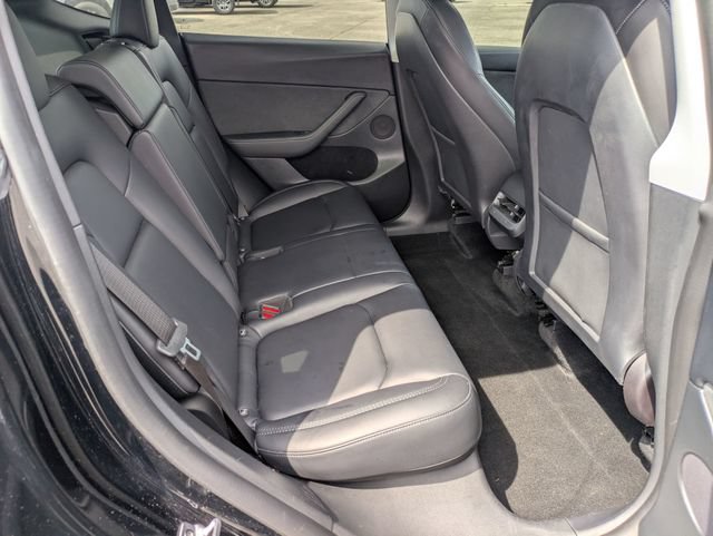 Used 2022 Tesla Model Y Long Range AWD/4WD image 30