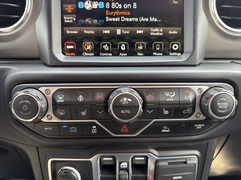 Used 2023 Jeep Wrangler Unlimited Rubicon 4xe w/ Cold Weather Group AWD/4WD image 29