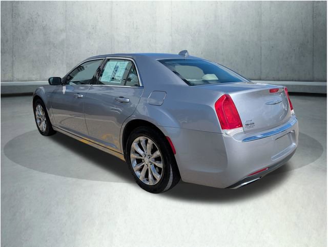 Used 2017 Chrysler 300 Limited AWD/4WD image 3