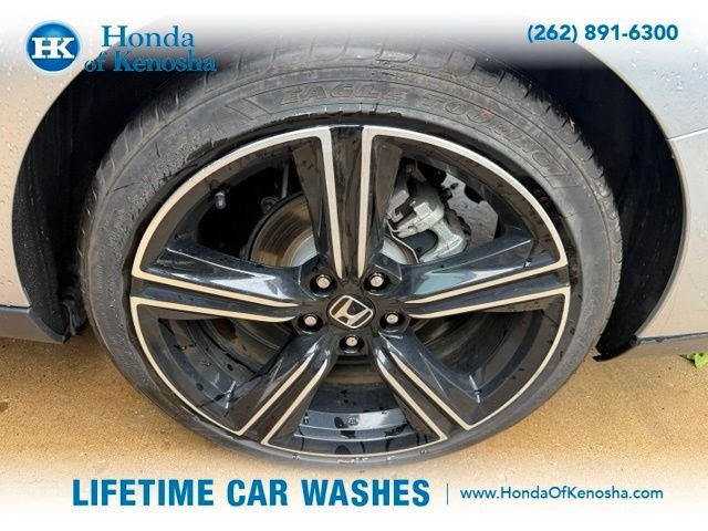 Used 2025 Honda Accord Sport image 3