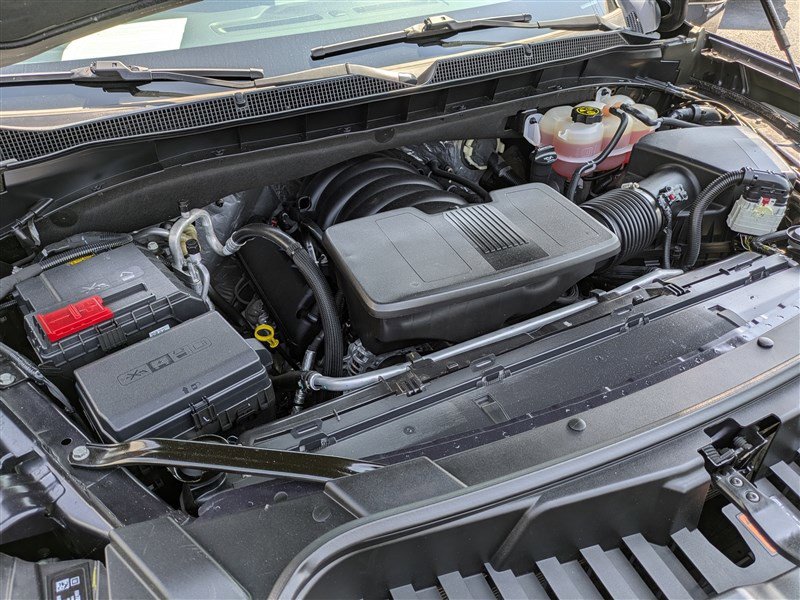 Used 2023 Chevrolet Suburban LS image 14