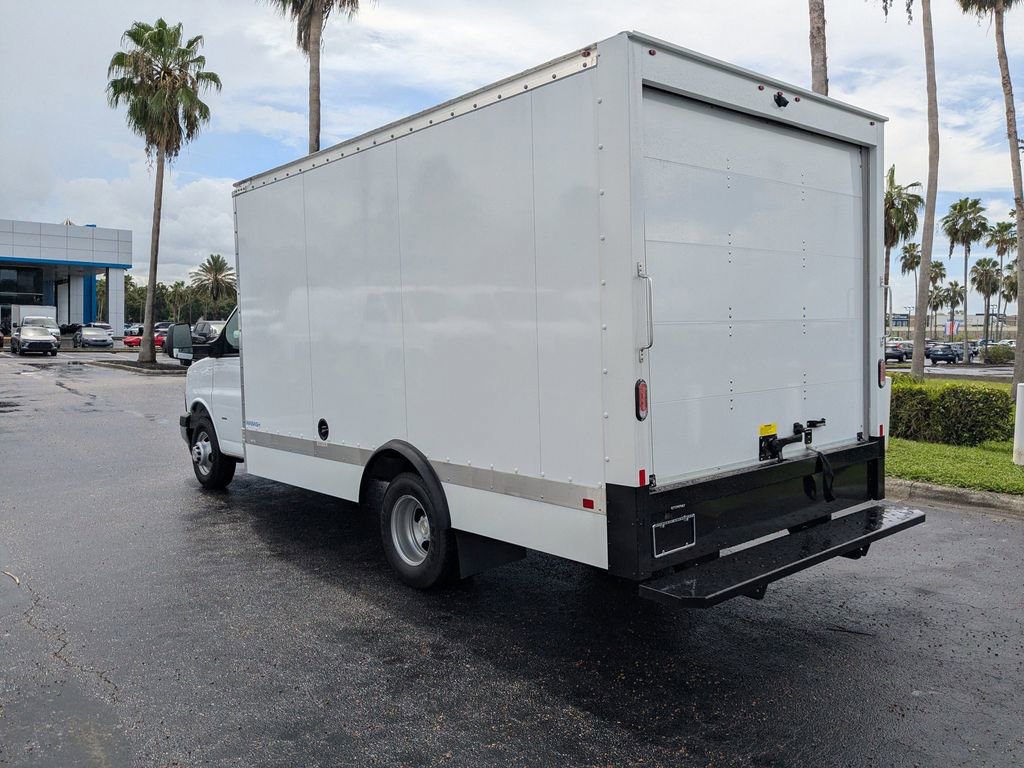 New 2025 Chevrolet Express 3500 w/ Power Convenience Package image 6