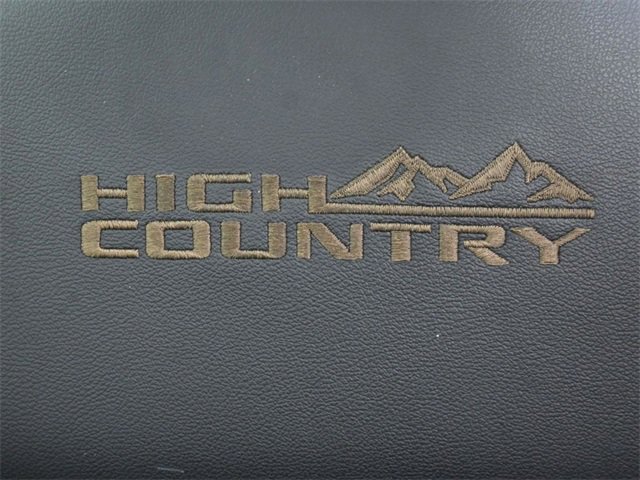 Used 2022 Chevrolet Tahoe High Country image 36
