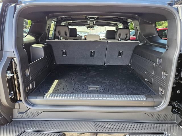 New 2026 GMC Hummer EV SUV AWD/4WD image 13