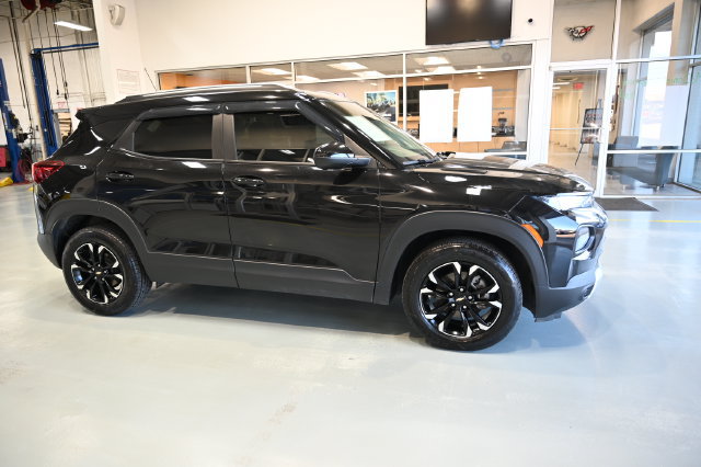 Used 2023 Chevrolet TrailBlazer LT FWD image 4