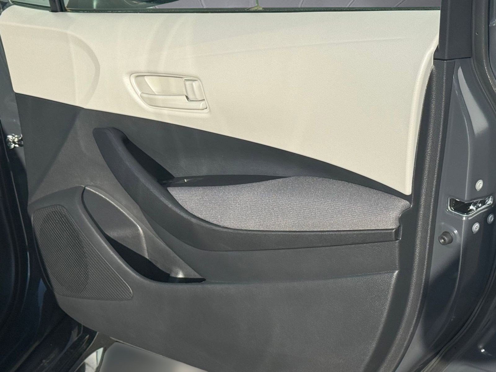 Certified 2026 Toyota Corolla LE FWD image 30