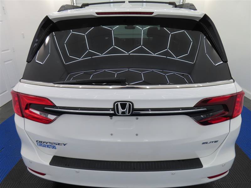 Used 2023 Honda Odyssey Elite image 11