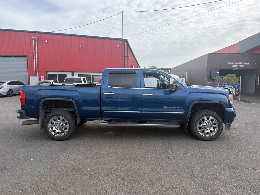 Used 2016 GMC Sierra 2500 Denali w/ Driver Alert Package AWD/4WD image 6