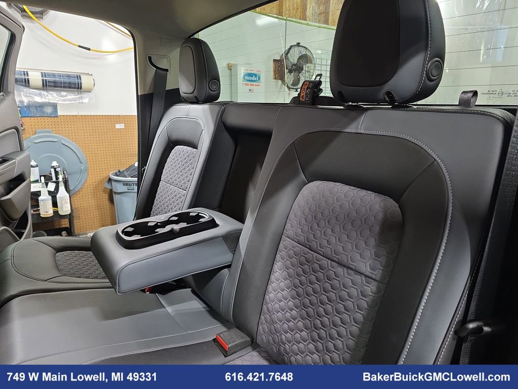 Used 2015 Chevrolet Colorado Z71 image 12