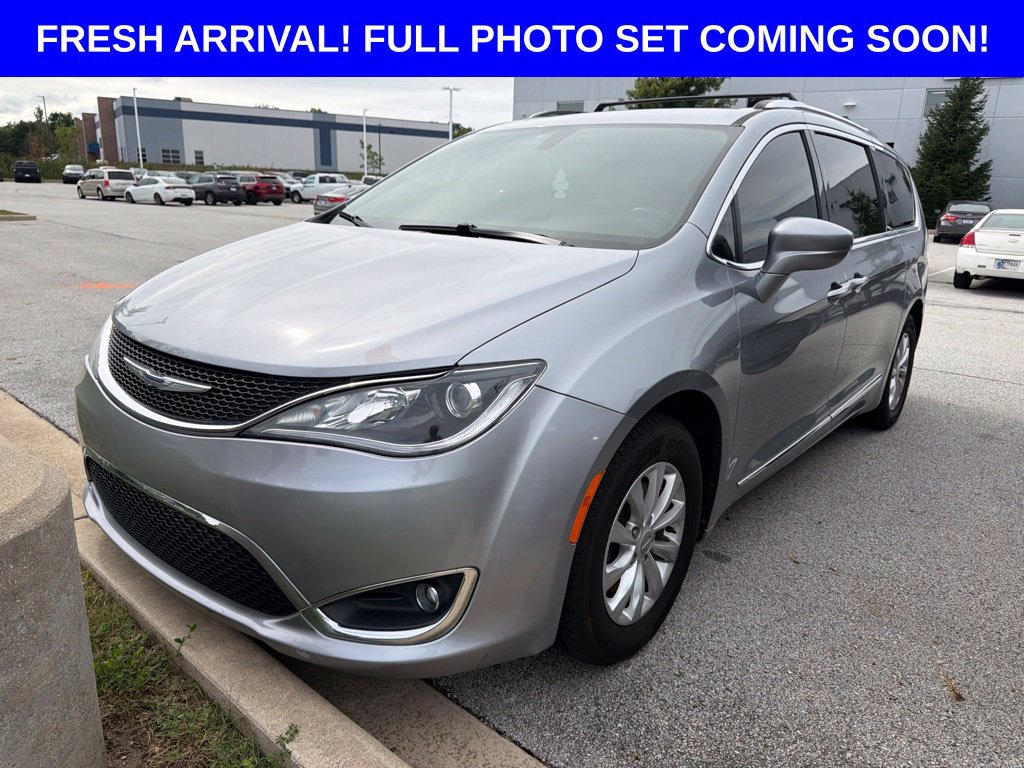 Used 2020 Chrysler Pacifica Touring-L