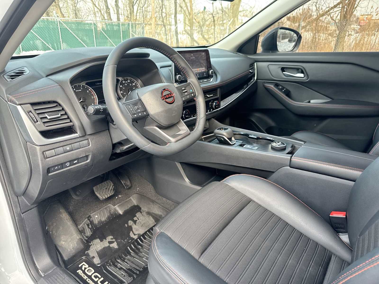 Used 2025 Nissan Rogue SV w/ Rock Creek Premium Package image 10