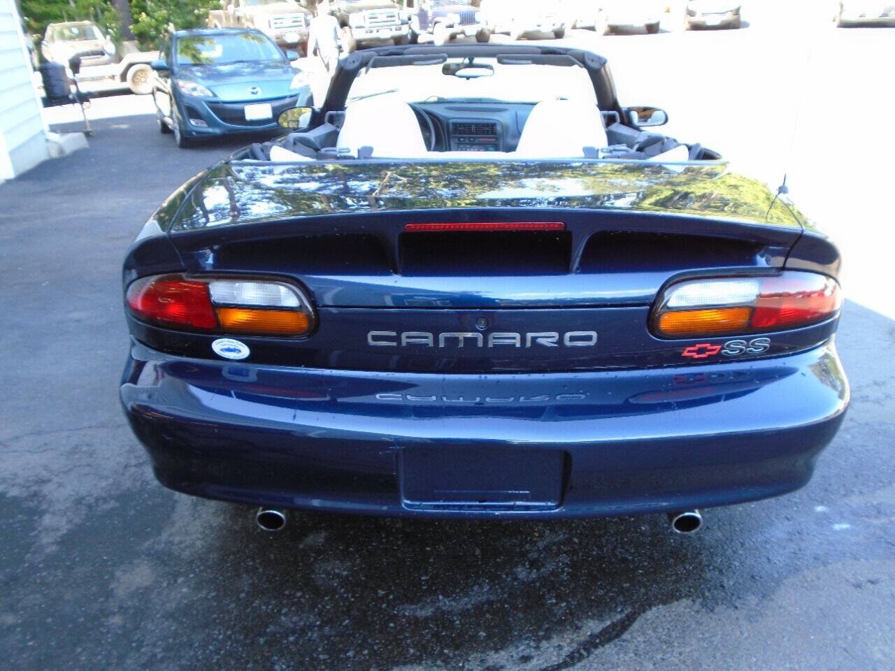 Used 1999 Chevrolet Camaro Z28 w/ SS Performance/Appearance Pkg RWD image 6