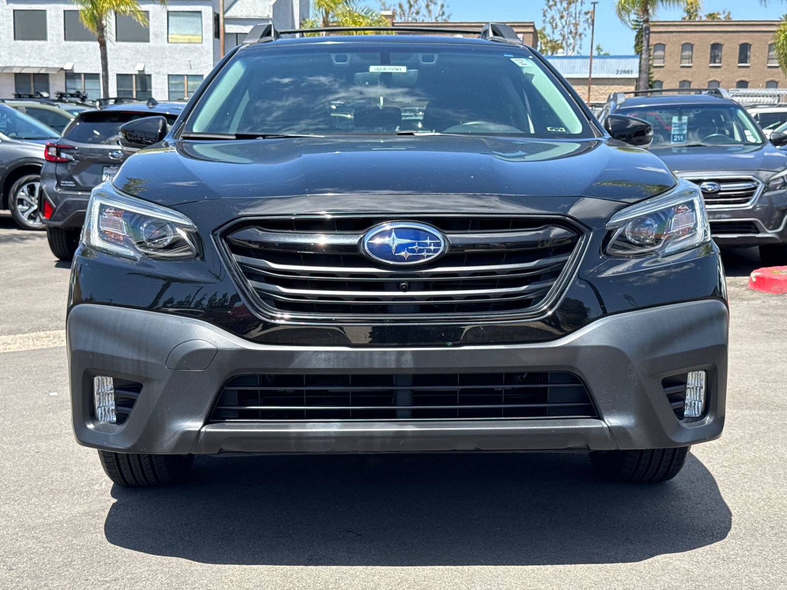 Certified 2021 Subaru Outback Onyx Edition XT w/ Popular Package #2 AWD/4WD image 3