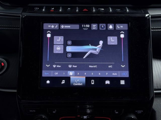 Used 2025 Jeep Grand Cherokee Altitude AWD/4WD image 32