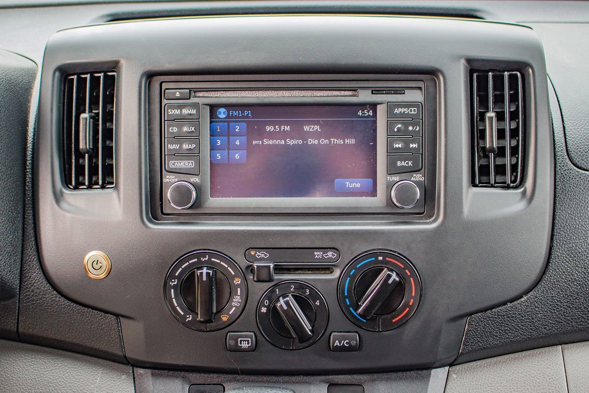 Used 2017 Nissan NV200 SV w/ Technology Package FWD image 23