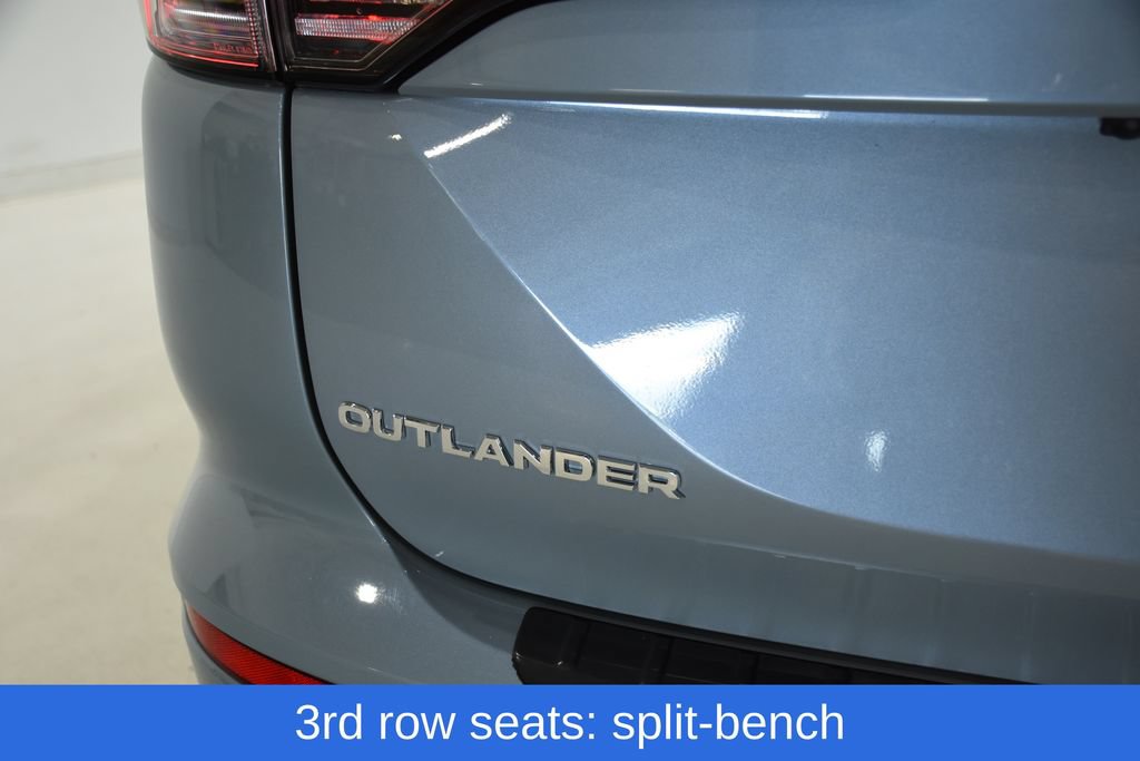 New 2025 Mitsubishi Outlander AWD image 27