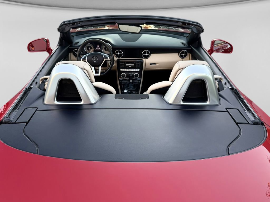 Used 2015 Mercedes-Benz SLK 350 image 13