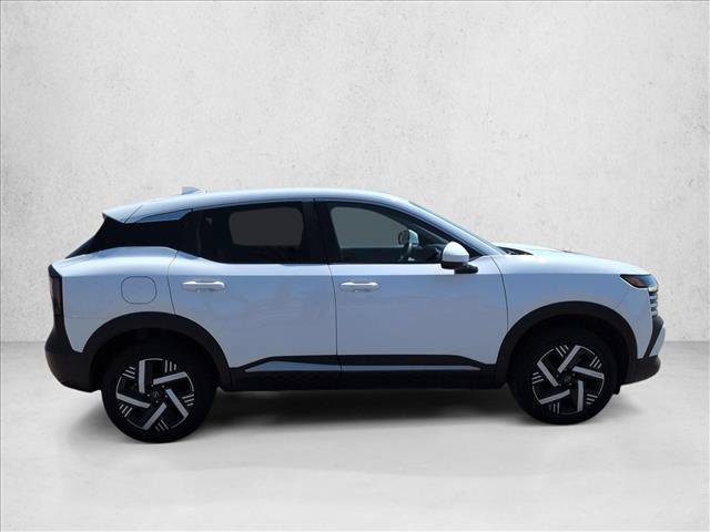Used 2025 Nissan Kicks SV FWD video 4